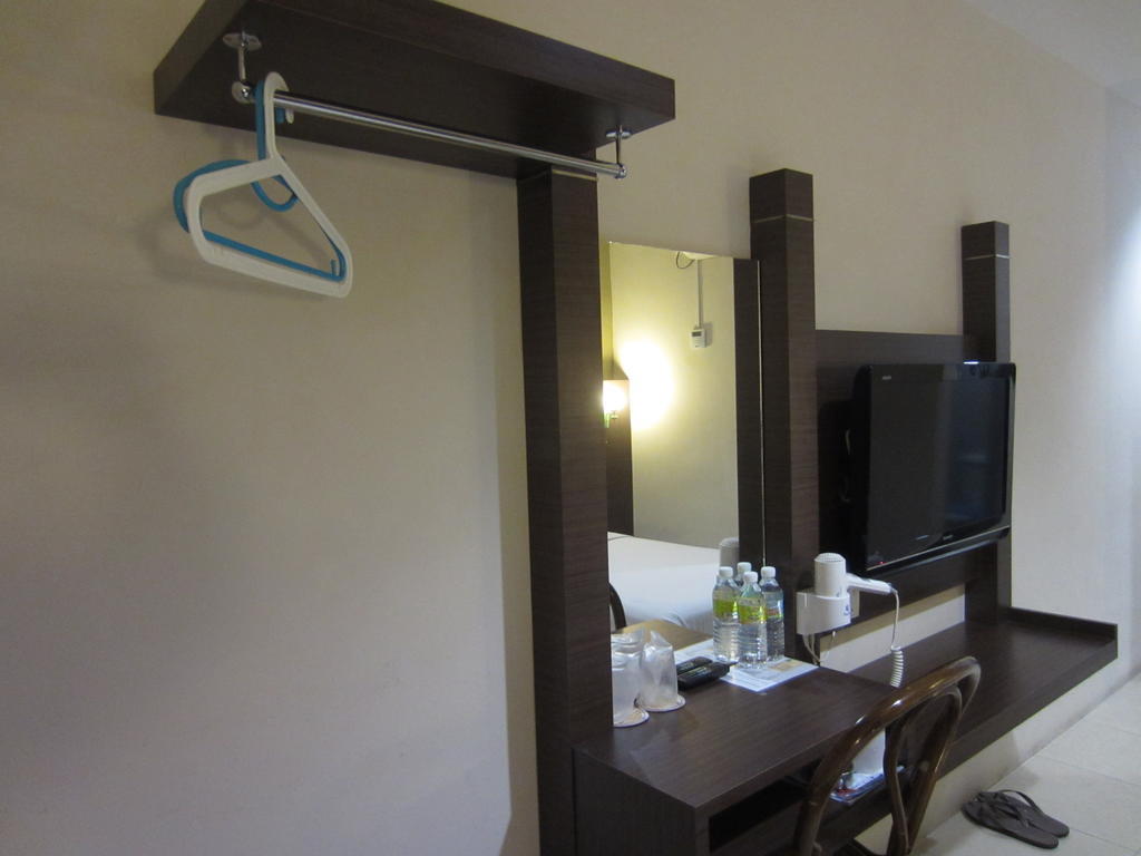 Radiant Hotel Sitiawan Habitación foto